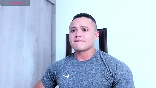 KingLevi01 online show from September 25, 2025, 11:08 pm