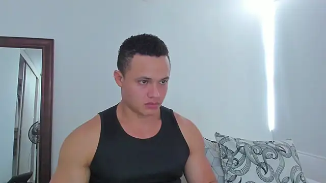 Snapshot of KingLevi01 chatting on June 26, 2026, 3:38 pm KingLevi01 online show from June 26, 2026, 3:38 pm