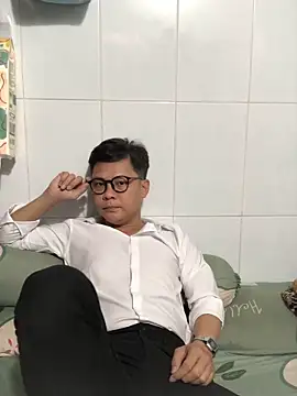 Snapshot of datnguyenvn chatting on February 1, 2026, 5:39 am datnguyenvn online show from February 1, 2026, 5:39 am