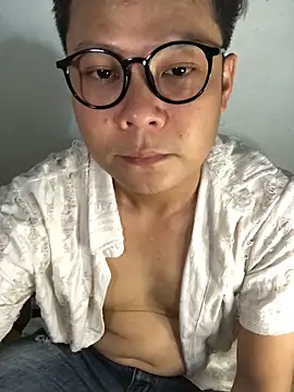 Snapshot of datnguyenvn chatting on February 9, 2026, 8:18 am datnguyenvn online show from February 9, 2026, 8:18 am