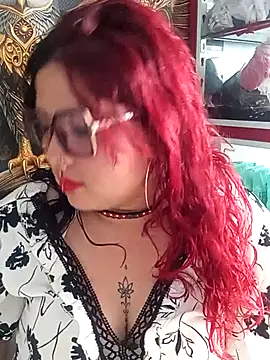 Curvy-Queen online show from October 10, 2025, 9:03 pm