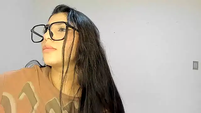 Snapshot of Sweet_and_Rous0 chatting on February 2, 2026, 2:10 am Sweet and Rous0 online show from February 2, 2026, 2:10 am