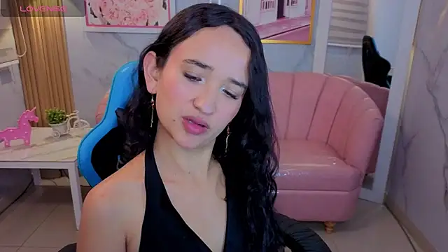 Snapshot of bella_vibess_s chatting on June 28, 2026, 2:50 am bella vibess s online show from June 28, 2026, 2:50 am