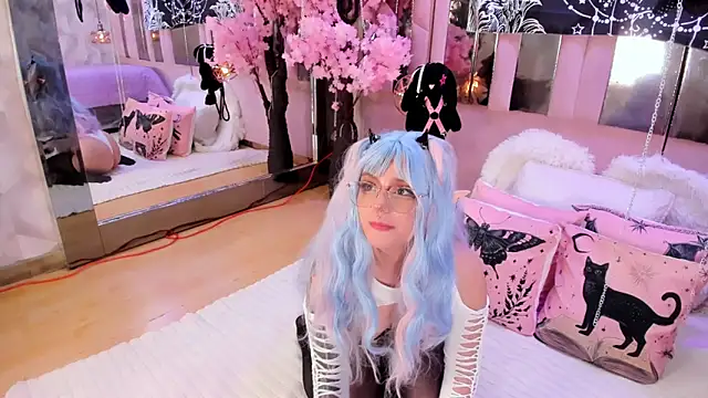 BizzyNoar online show from December 19, 2025, 5:58 am