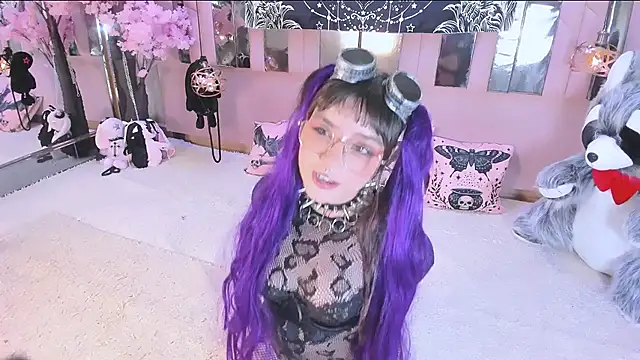 BizzyNoar online show from February 28, 2026, 6:36 am