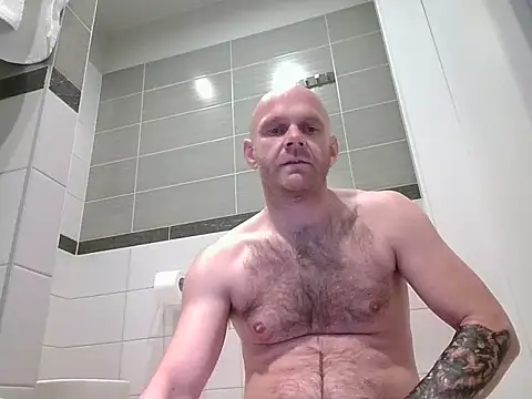 Snapshot of AlphaMax34 chatting on November 9, 2025, 3:38 am AlphaMax34 online show from November 9, 2025, 3:38 am