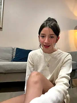 Snapshot of Min_junn chatting on November 18, 2025, 1:22 am Min junn online show from November 18, 2025, 1:22 am