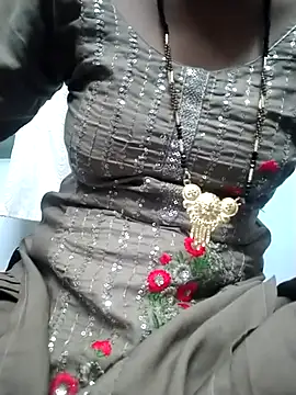 Snapshot of Komal-Rajput chatting on September 19, 2025, 10:05 am Komal-Rajput online show from September 19, 2025, 10:05 am