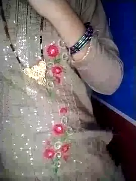 Snapshot of Komal-Rajput chatting on September 27, 2025, 6:13 pm Komal-Rajput online show from September 27, 2025, 6:13 pm