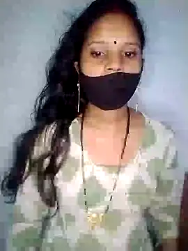 Snapshot of Komal-Rajput chatting on October 3, 2025, 5:54 pm Komal-Rajput online show from October 3, 2025, 5:54 pm