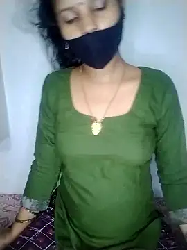 Snapshot of Komal-Rajput chatting on October 31, 2025, 6:20 pm Komal-Rajput online show from October 31, 2025, 6:20 pm