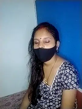 Snapshot of Komal-Rajput chatting on November 1, 2025, 6:32 pm Komal-Rajput online show from November 1, 2025, 6:32 pm