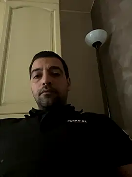 Snapshot of darkparadi chatting on September 27, 2025, 9:58 am darkparadi online show from September 27, 2025, 9:58 am