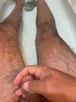 nicecock6900 online show from April 15, 2026, 10:33 am