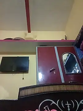 Hot-kal93 online show from November 9, 2025, 8:40 pm