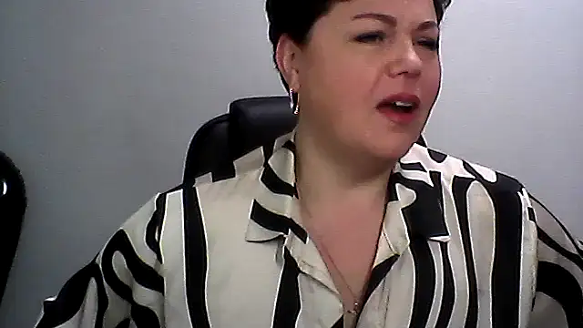 EllaLove2277 online show from December 3, 2025, 5:37 am