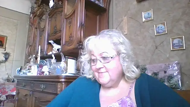 Lala-Love56 online show from September 23, 2025, 9:01 am