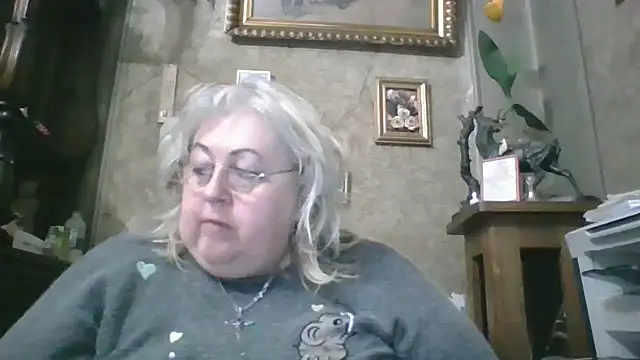 Lala-Love56 online show from November 18, 2025, 6:45 pm