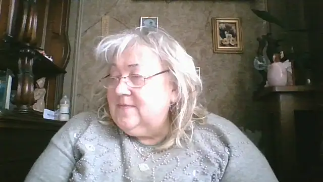Snapshot of Lala-Love56 chatting on April 3, 2026, 6:33 am Lala-Love56 online show from April 3, 2026, 6:33 am