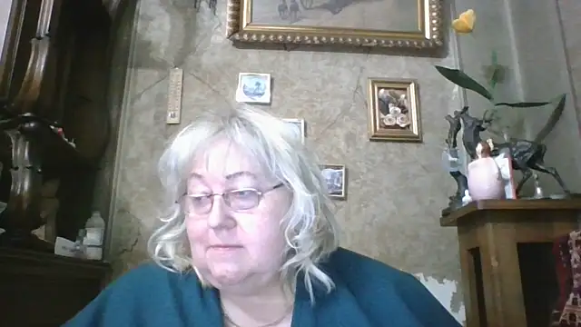 Snapshot of Lala-Love56 chatting on April 6, 2026, 11:49 pm Lala-Love56 online show from April 6, 2026, 11:49 pm