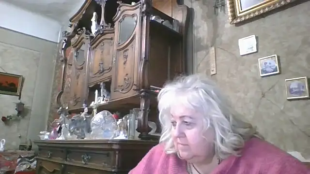 Snapshot of Lala-Love56 chatting on June 13, 2026, 6:17 pm Lala-Love56 online show from June 13, 2026, 6:17 pm