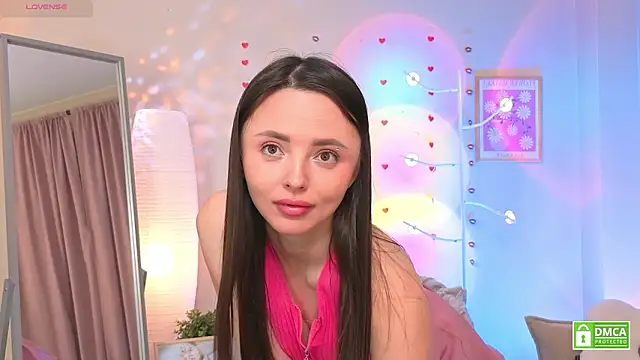 OliviaKis  online show from March 4, 2026, 7:25 am