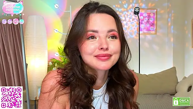 Snapshot of OliviaKis_ chatting on July 18, 2026, 8:18 am OliviaKis online show from July 18, 2026, 8:18 am