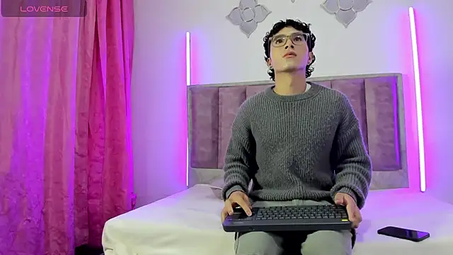 Snapshot of 0anonimo_bottom1 chatting on September 15, 2025, 12:38 pm 0anonimo bottom1 online show from September 15, 2025, 12:38 pm