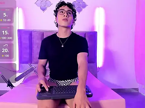 Snapshot of 0anonimo_bottom1 chatting on September 28, 2025, 8:03 pm 0anonimo bottom1 online show from September 28, 2025, 8:03 pm