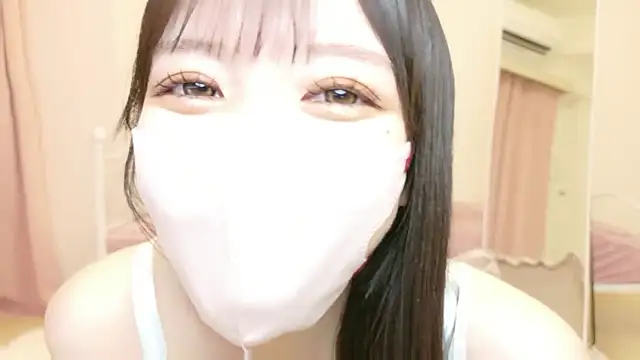 roachan  online show from March 18, 2026, 2:31 pm