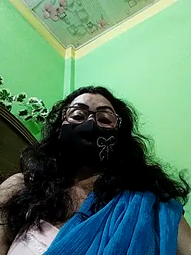 tanha-01 online show from September 24, 2025, 7:06 pm