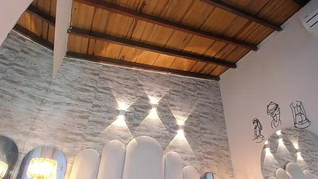 Kristy1  online show from November 14, 2025, 11:09 am