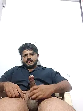 Snapshot of urhotboymeet chatting on November 24, 2025, 6:29 pm urhotboymeet online show from November 24, 2025, 6:29 pm