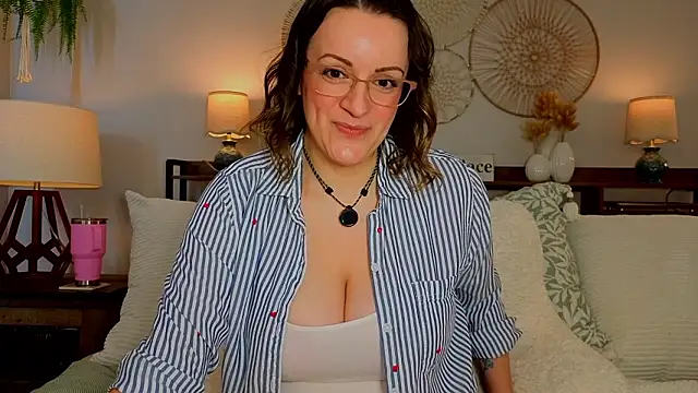 BigBoobsMcGee online show from March 25, 2026, 6:03 pm