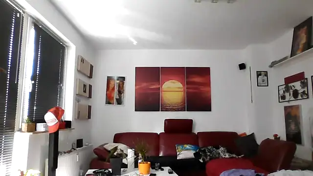 Snapshot of hellgirl1980 chatting on September 27, 2025, 11:48 am hellgirl1980 online show from September 27, 2025, 11:48 am