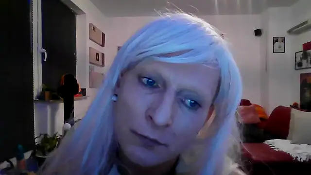 Snapshot of hellgirl1980 chatting on October 4, 2025, 9:46 pm hellgirl1980 online show from October 4, 2025, 9:46 pm