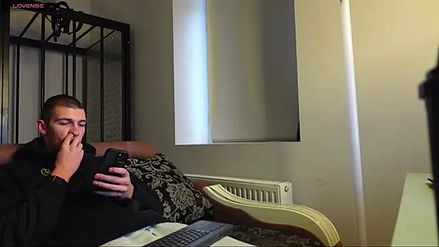 Snapshot of Ryan_Dozer chatting on November 19, 2025, 7:30 am Ryan Dozer online show from November 19, 2025, 7:30 am