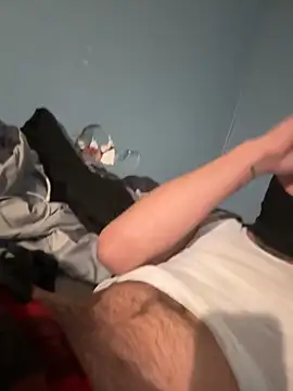 DiscreetCell online show from December 21, 2025, 6:53 am