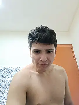 Snapshot of Johan_Dangel chatting on April 15, 2026, 5:09 pm Johan Dangel online show from April 15, 2026, 5:09 pm