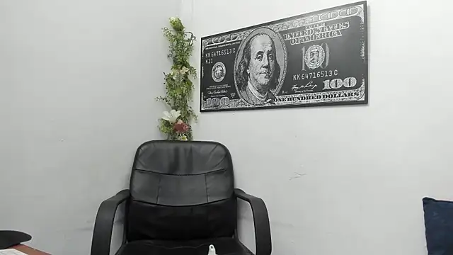 carl jhonson821 online show from November 30, 2025, 8:40 am