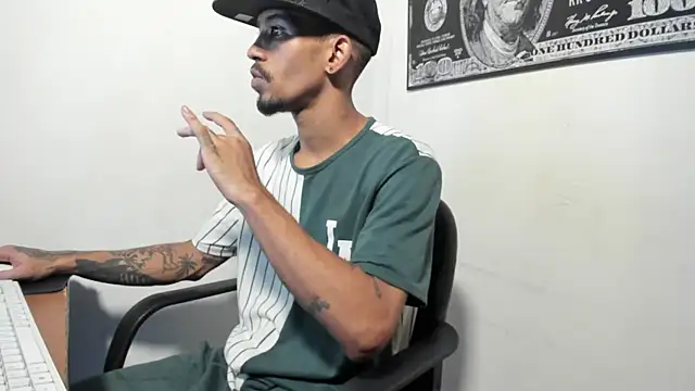 carl jhonson821 online show from December 18, 2025, 7:36 am