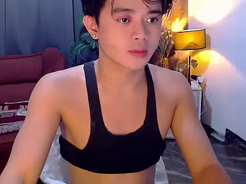 NautyBoyBrazeen 143 online show from July 17, 2026, 3:39 pm