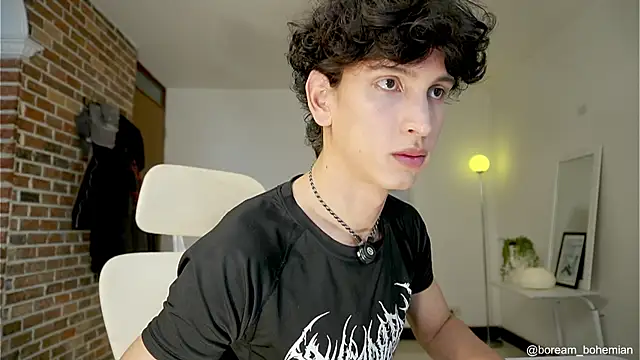 Snapshot of boream chatting on November 17, 2025, 11:49 am boream online show from November 17, 2025, 11:49 am