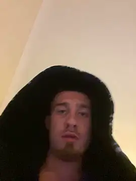 Snapshot of Johnclips2 chatting on September 13, 2025, 9:14 pm Johnclips2 online show from September 13, 2025, 9:14 pm