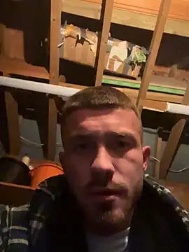 Snapshot of Johnclips2 chatting on September 27, 2025, 2:27 am Johnclips2 online show from September 27, 2025, 2:27 am