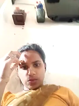 Snapshot of Km_shilpa chatting on November 13, 2025, 6:23 am Km shilpa online show from November 13, 2025, 6:23 am