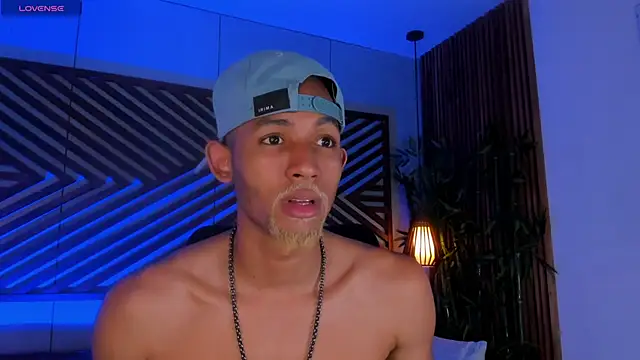 B Wild online show from September 16, 2025, 3:18 am