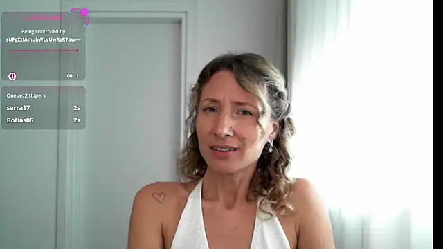 Snapshot of Paevoa chatting on February 2, 2026, 10:14 am Paevoa online show from February 2, 2026, 10:14 am