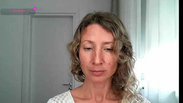 Snapshot of Paevoa chatting on February 6, 2026, 11:46 am Paevoa online show from February 6, 2026, 11:46 am