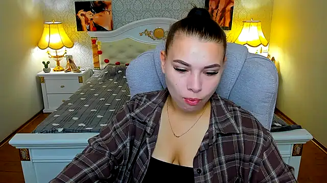 Snapshot of OmniaSher chatting on September 15, 2025, 9:20 am OmniaSher online show from September 15, 2025, 9:20 am